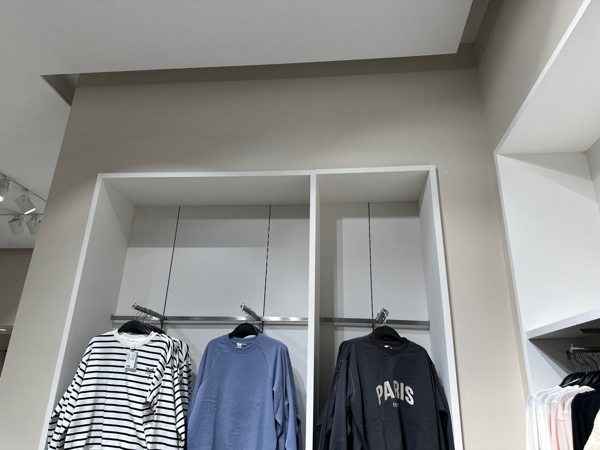 Commercial strata restoration — 4800 Kingsway, Burnaby, BC